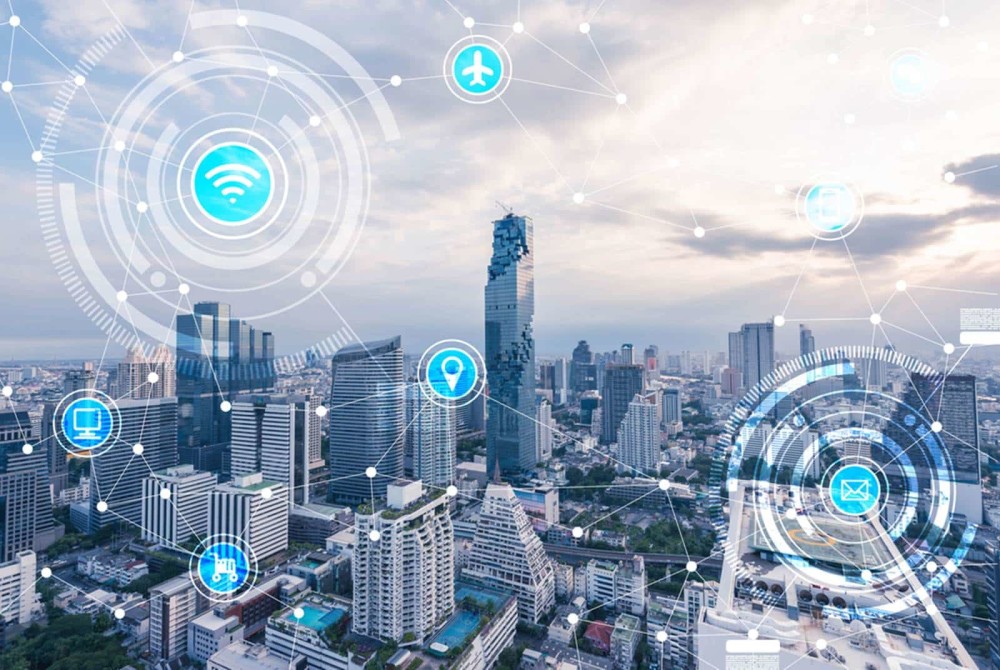 智慧城市将通过大数据,云计算,移动互联对天气,商场,交通,大型活动