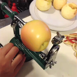 西瓜皮|削皮嫌麻烦，不削皮又怕有农药？水果皮到底该不该削啊啊啊啊