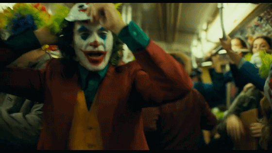 简单来讲小丑在威尼斯电影节爆了