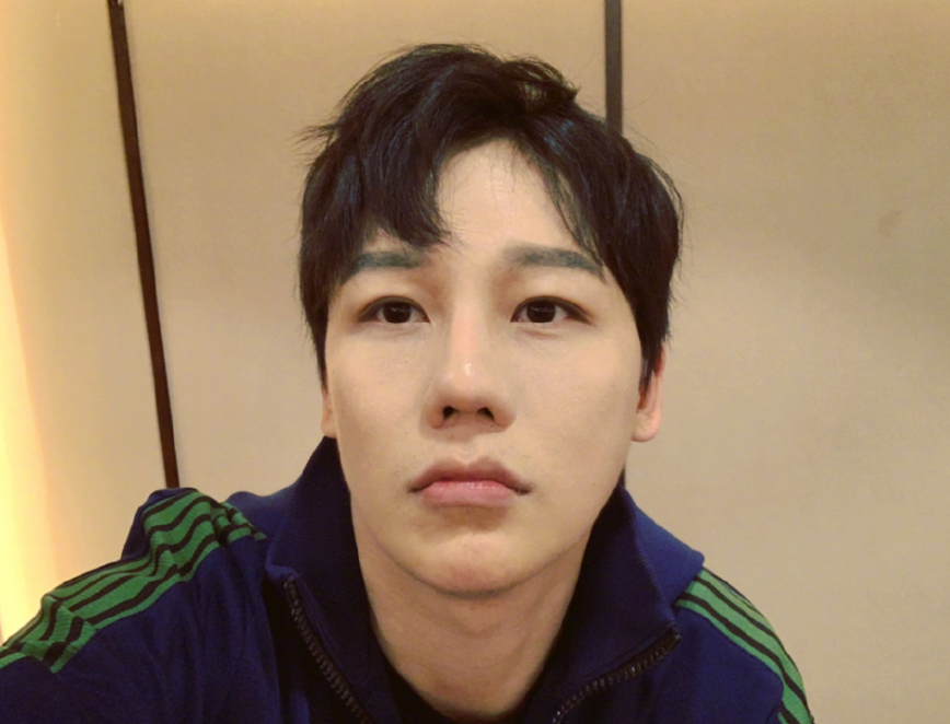 如何摆脱"油腻"看刘维,当他剪了寸头后,网友直呼:早剪早火了