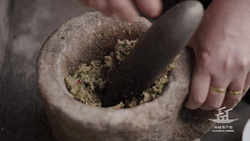 《风味原产地·云南》开始上菜，第一道：喃！撇！_腾讯新闻