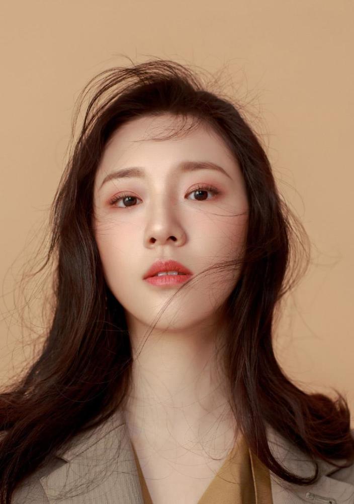 "顺其自然"的通透与真挚——演员葛施敏