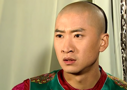 还珠:紫薇身陷青楼被救后,为啥给紫薇报仇是萧剑,而不是尔康?