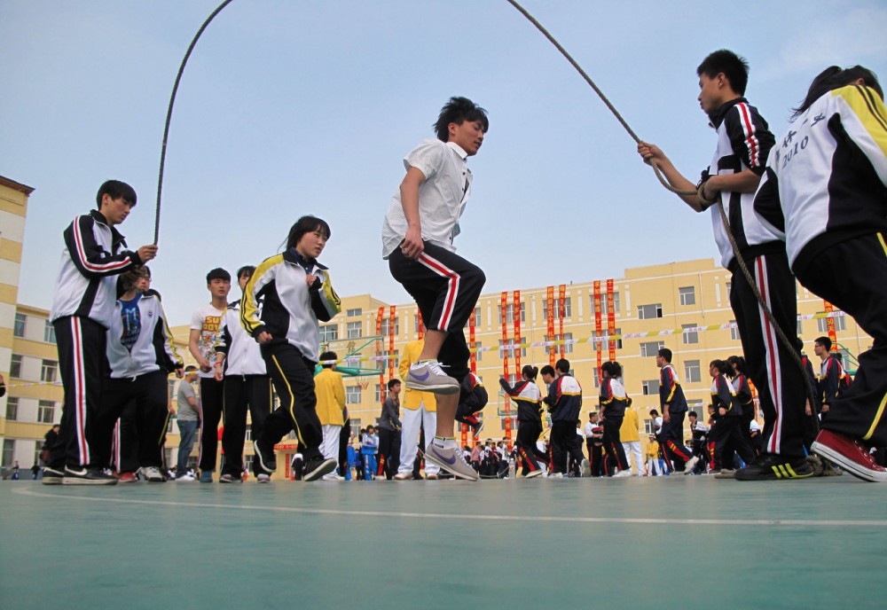 学校放假了,70,80后孩子都干些啥?