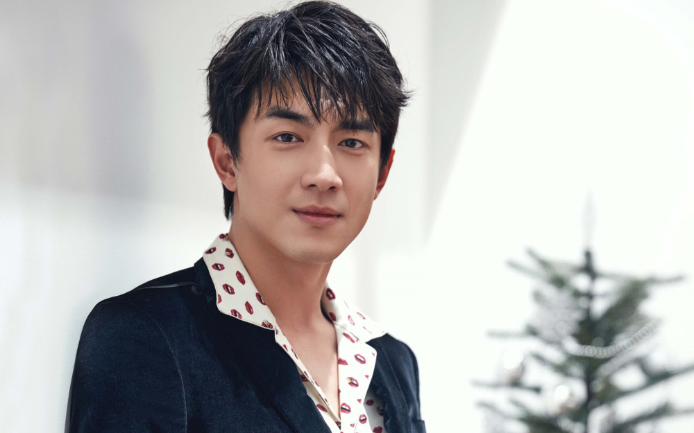 林更新个性写真来袭拥有幽默的灵魂和一流的演技