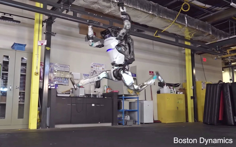 越来越像人了波士顿动力机器人展示复杂体操动作