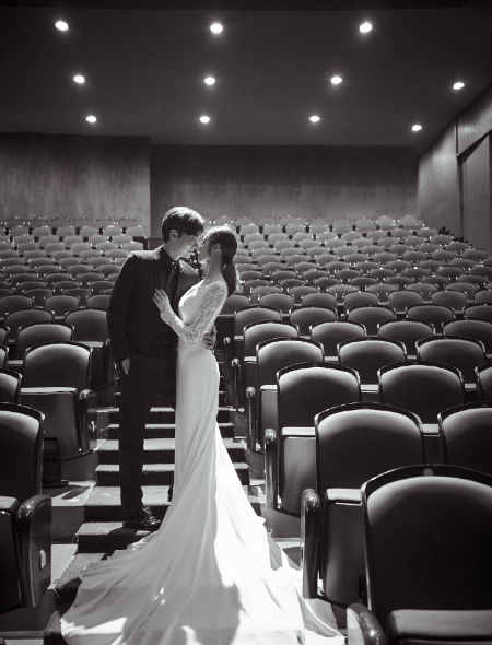 灵魂摆渡,夏冬青结婚啦!刘智扬晒照与妻子甜蜜亲吻