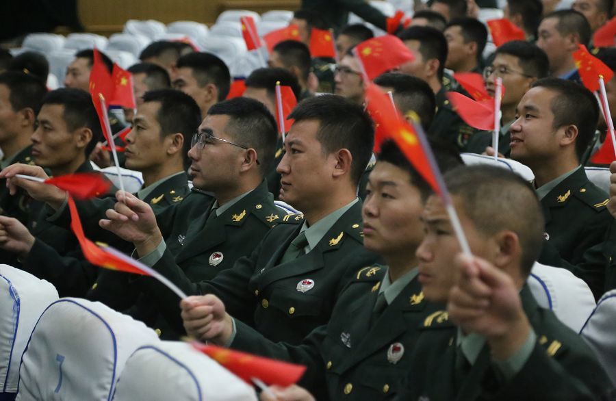 济源全民观看阅兵盛况,点赞伟大祖国!