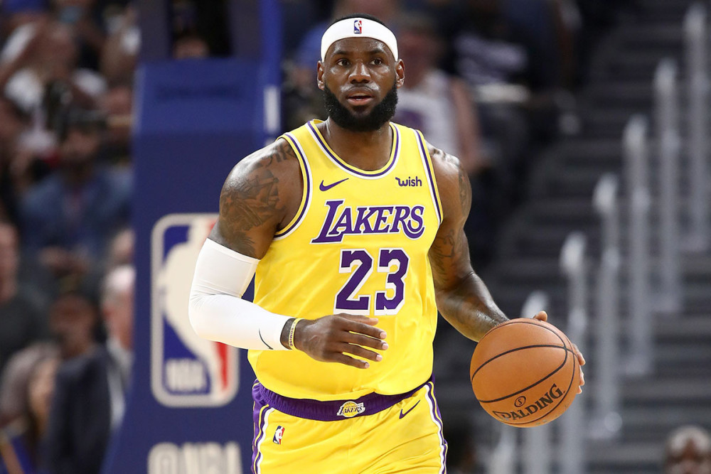 季前赛:湖人VS勇士 图集