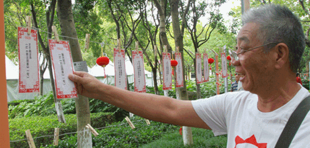 颛桥桶蒸糕侬买到了哇糕会现场频出新事不止重阳糕