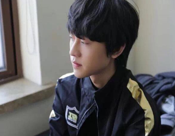 "接q辣舞"名不虚传,欧服遇到小明机器人,一场接了8个q