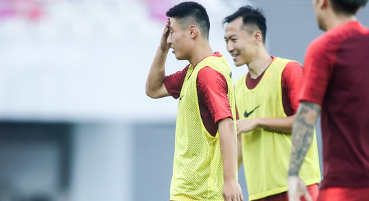 国足人士:关岛队小组最弱,踢他们两位数都没用