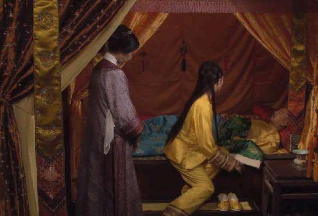 皇帝送甄嬛一件礼物,幸亏甄嬛不知含义,否则,胧月都没机会问世