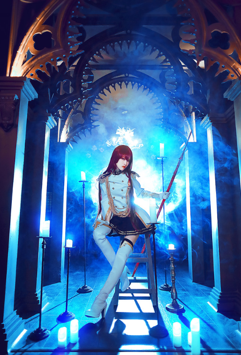 大学校花cos斯卡哈看到她脚上攻速鞋网友难怪要坐着