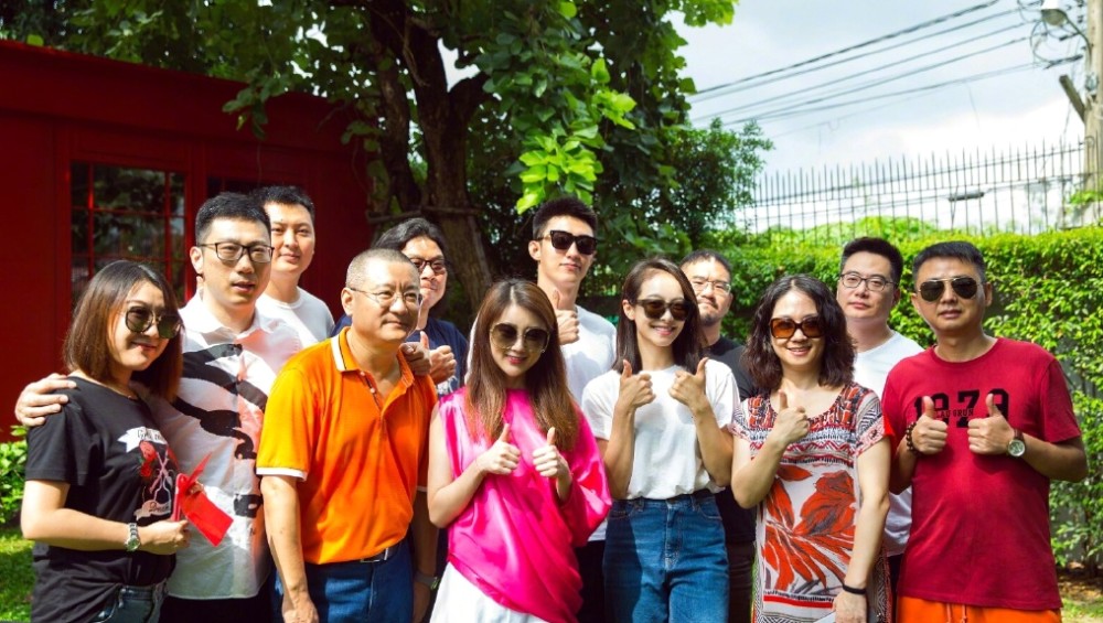 乐视董事长近日宣布破产辉煌时结婚邀请众多明星如今令人心酸