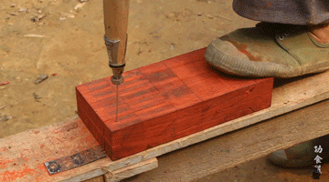 山东|山东有个大爷版李子柒！“玩木头”爆红海外！能造2600年前“鲁班凳”