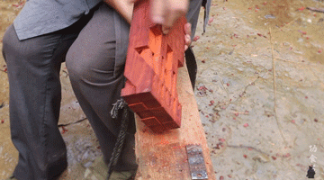 山东|山东有个大爷版李子柒！“玩木头”爆红海外！能造2600年前“鲁班凳”