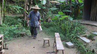 山东|山东有个大爷版李子柒！“玩木头”爆红海外！能造2600年前“鲁班凳”