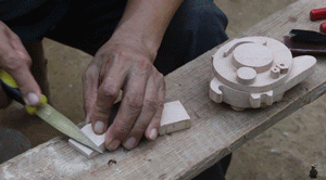 山东|山东有个大爷版李子柒！“玩木头”爆红海外！能造2600年前“鲁班凳”