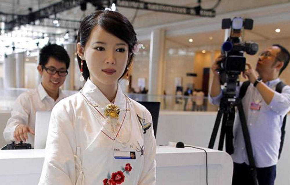 日本发明女性机器人3点优势凸显性能终于能告别单身了