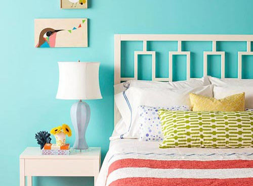 提醒:睡觉的床头不要放这3样东西,尤其第一类,危害最大