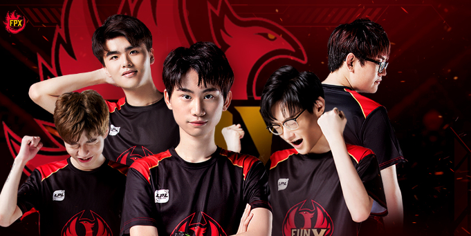 lpl战队小凤凰聚餐,网友发现亮点:厉害的打野都喜欢干这件事