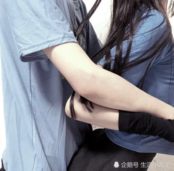 qq暗恋功能，上的暗恋对象设置了会被她知道吗