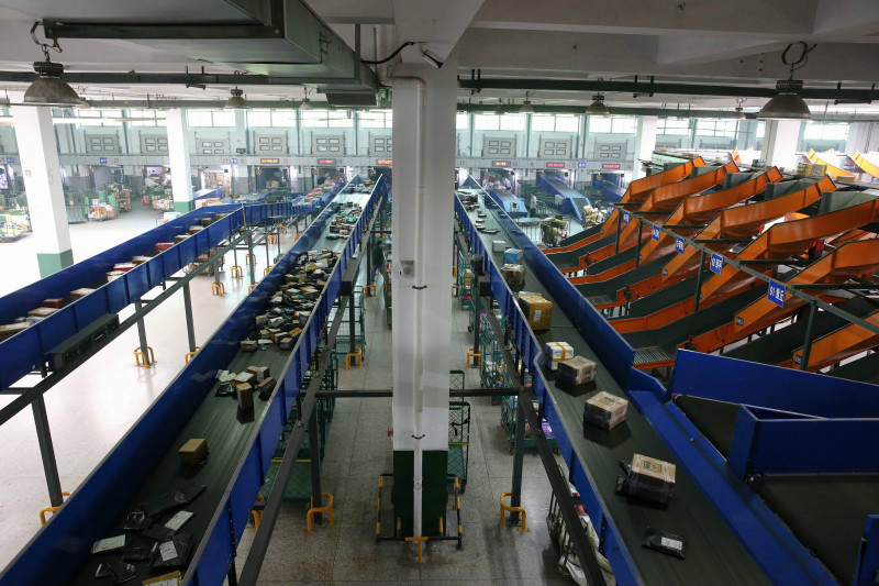 现代大型物流仓储设备具体分类