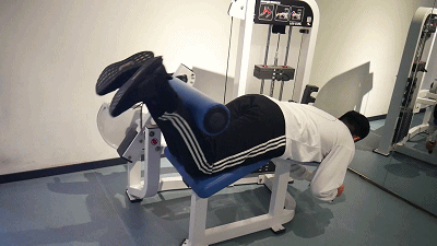 劣质的腿弯举技术新手最隐蔽错误