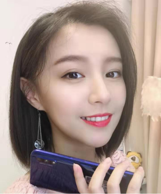 做一做游戏主播我们也很喜欢,毕竟团子可是这样的全能女主播