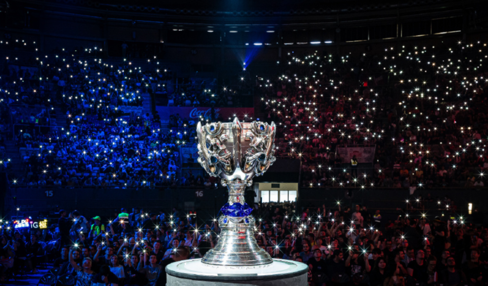 lpl官方更新规则,选手最低要保持钻一,网友:白银崽theshy咋办