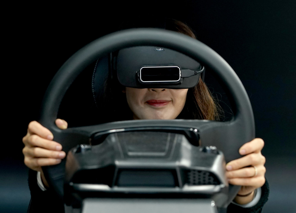 用vr体验驾车