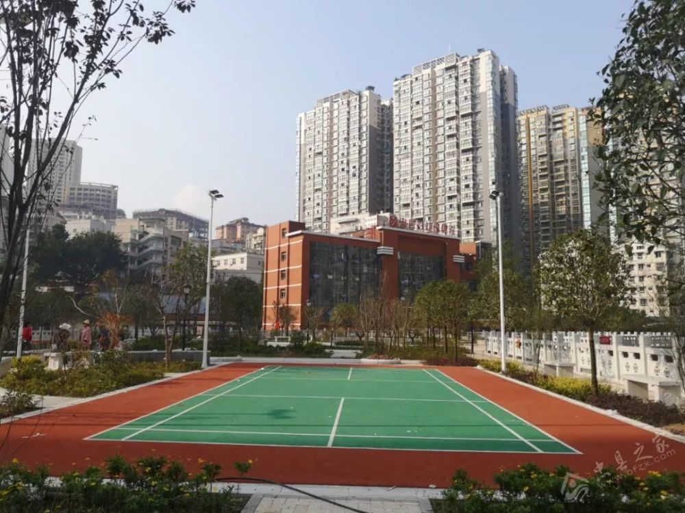 忠县又一广场建成!还有大家关心的停车场!