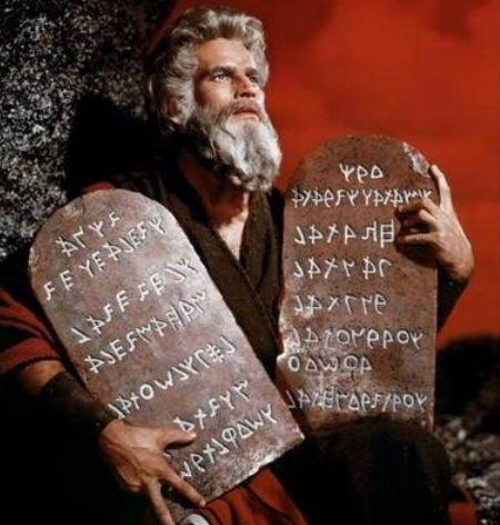 红海之下的埃及军械,是分红海的摩西造成的?还是另有原因