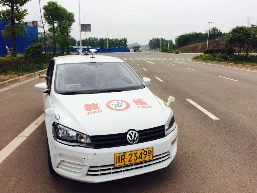 现在拥有一本c1驾照,相当于有多少钱?交警粗略估值后,车友:赚翻了!