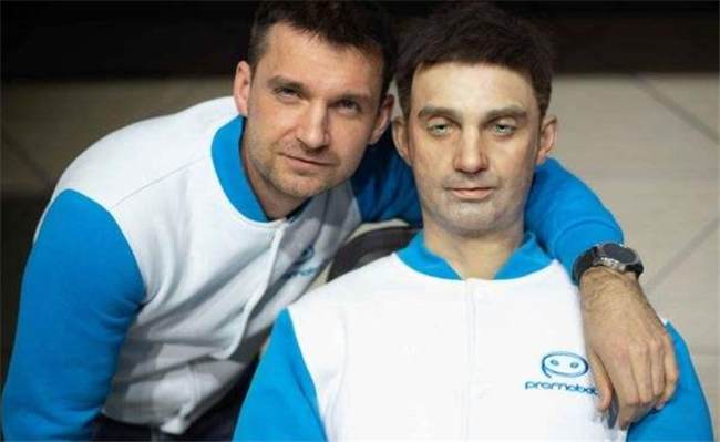 俄罗斯"男性机器人"来了,外表可定制,这个缺点却是败笔!