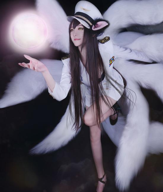 英雄联盟英雄九尾妖狐阿狸cosplay美丽动人绝色容颜