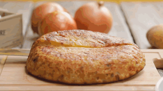 平底锅烙出西班牙美味,长肉也要吃这个拉丝土豆饼!