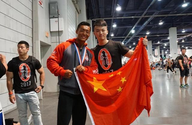 亚强就是要比亚军强一点,李亚强终拿职业卡,小萝卜喜提第四