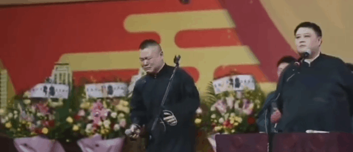 岳云鹏发文回应“哭着被撵下台”：没控制好情绪，爱哭的毛病下次我改