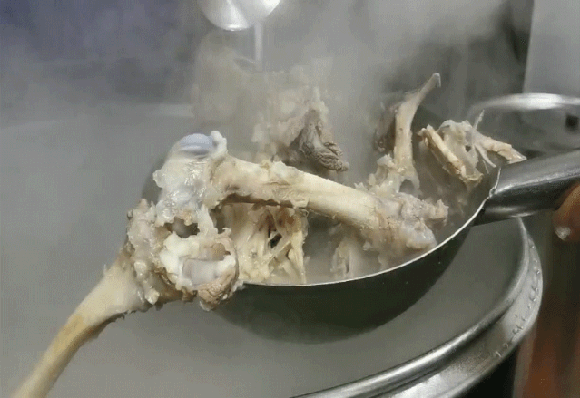 注意我要曝光这家羊肉馆这么冷的天居然