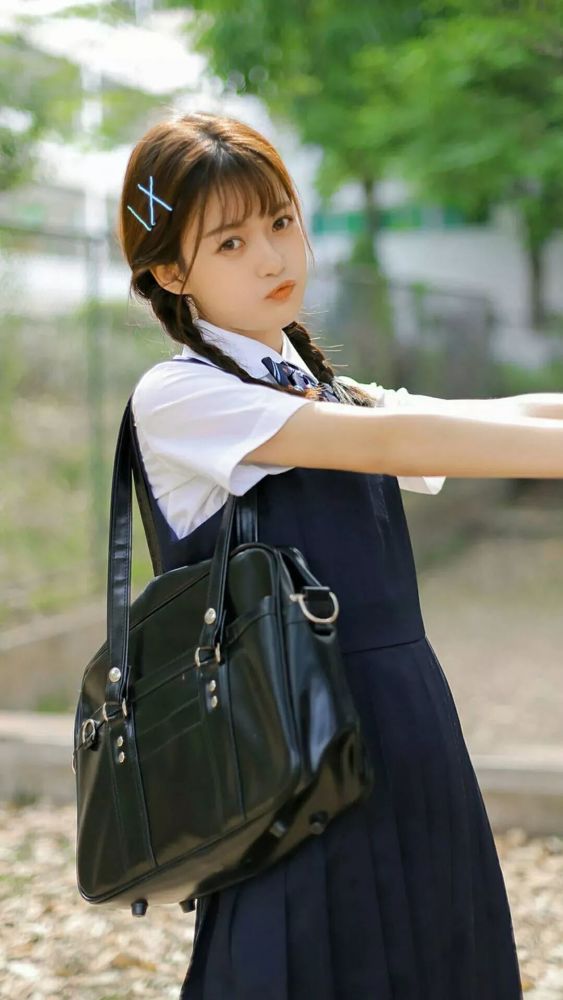 追女孩子的3个简单技巧,坏男生经常用,老实人别不会