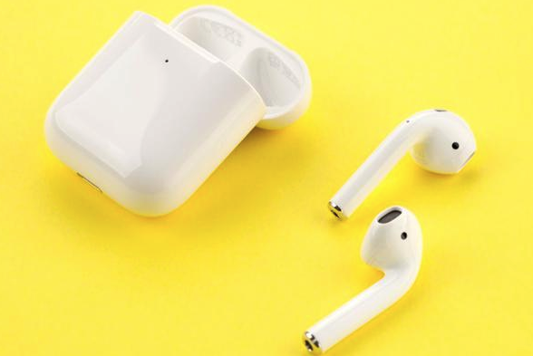 苹果airpods 跨入"40 亿美元俱乐部",重现 ipod 辉煌