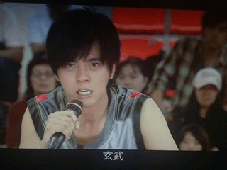 其中东方翔和无极尊可以当作是泡椒 小卡,俩人在防守端互断送人头