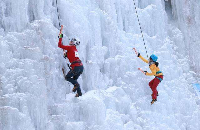 不是所有人都敢尝试的极限运动,光是看图片我就已经很震撼了!