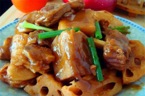 鲁菜美食:单县羊肉汤,香辣蟹,莲藕焖小蹄膀,虾酱韭菜炒鸡蛋