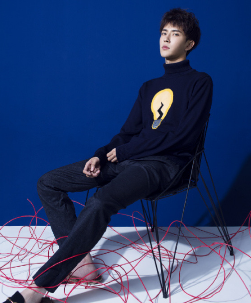 于朦胧阳光帅气写真,尽显满满少年感