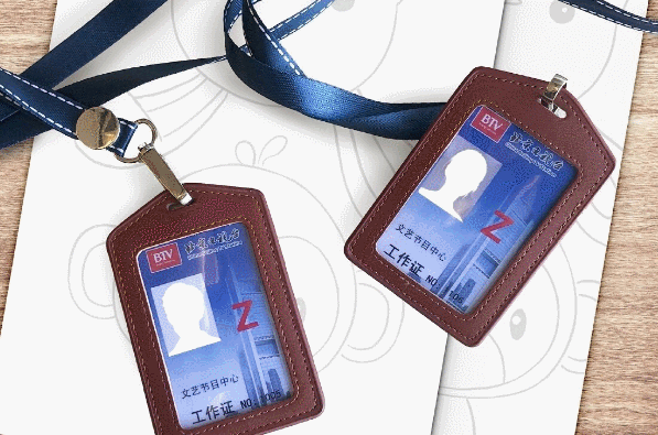 杨紫肖战官宣新身份,未知夫妇提前合体,"持证"上岗未免太甜_腾讯新闻