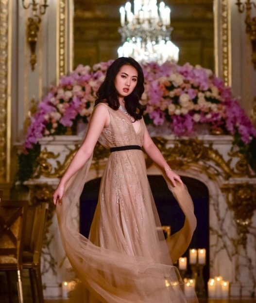 如此优秀,也有三个十分优秀的孩子,他的孩子有姚安娜,孟晚舟和任平