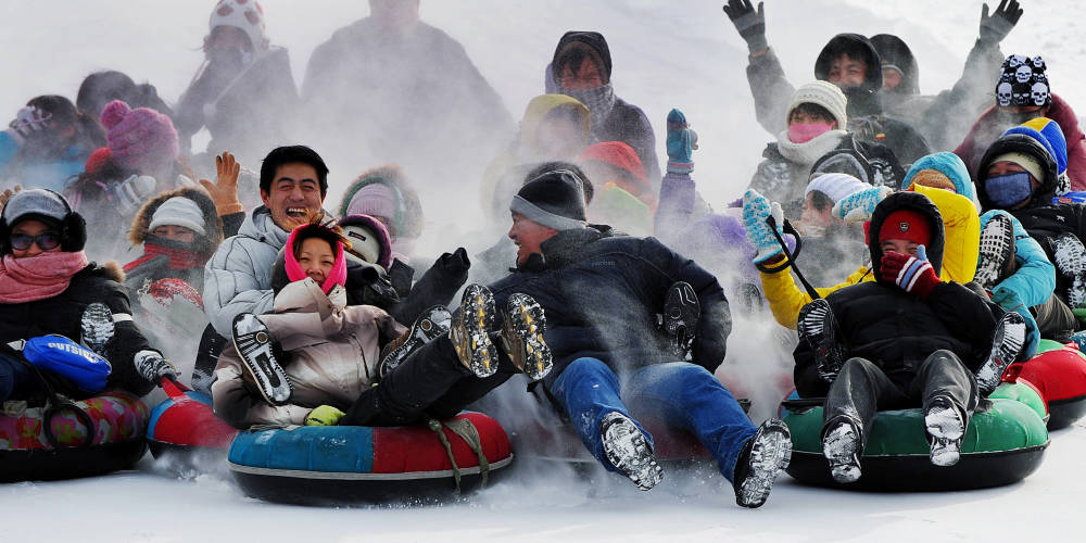 开启疯玩模式!让你盼了一年的长白山粉雪节又来啦